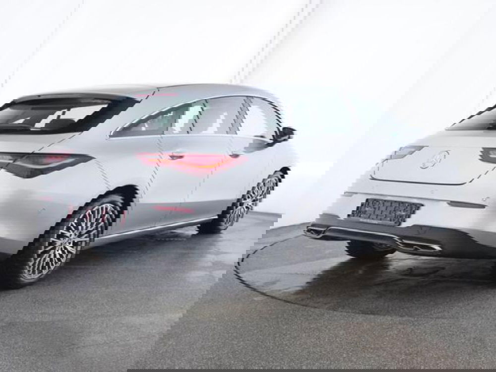 Mercedes-Benz CLA Shooting Brake usata a Milano (3)