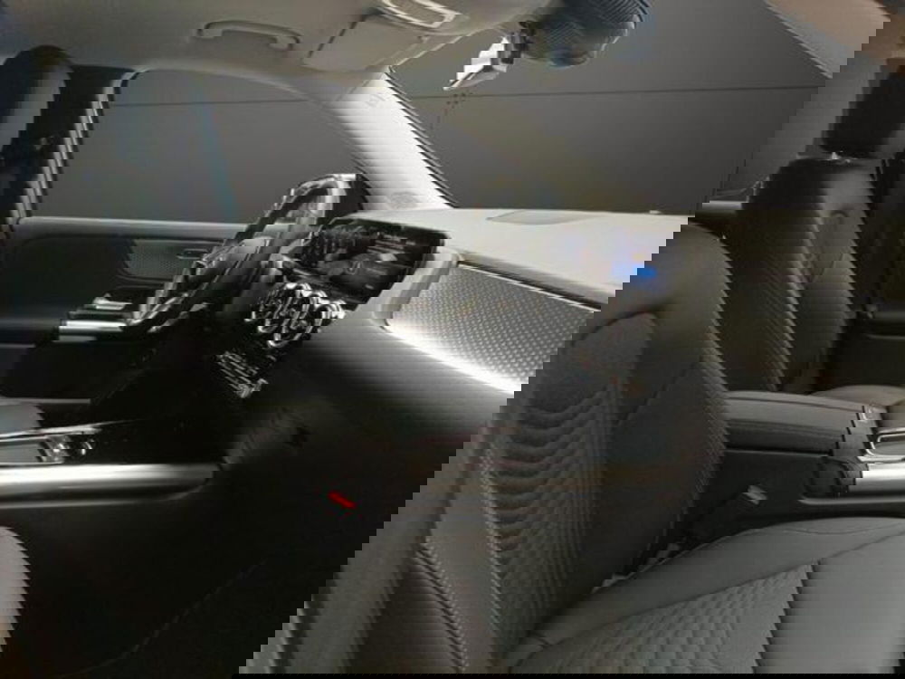 Mercedes-Benz GLA SUV usata a Milano (12)