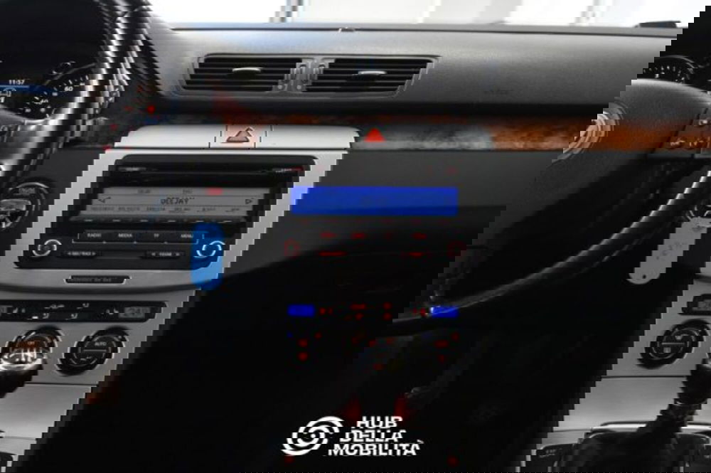 Volkswagen Passat Variant usata a Perugia (11)