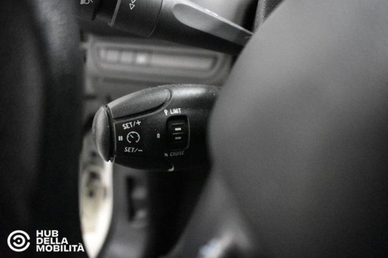 Peugeot 208 usata a Perugia (18)