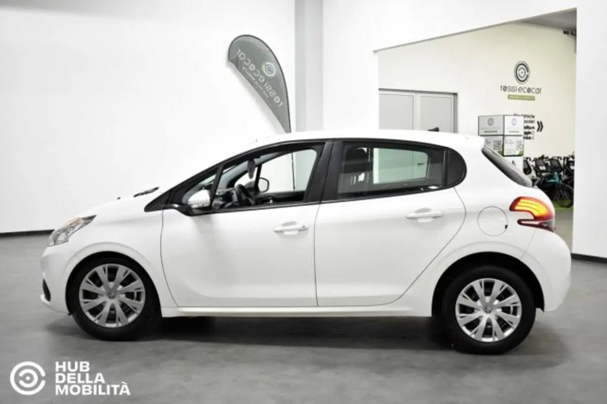 Peugeot 208 usata a Perugia (4)