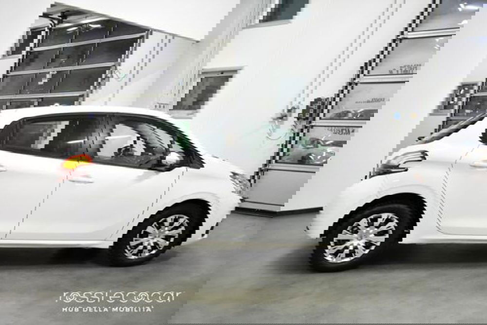 Peugeot 208 usata a Perugia (7)