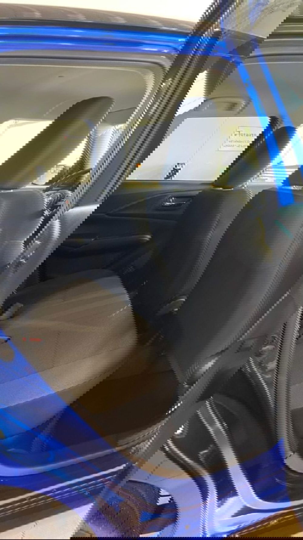 Suzuki Swift nuova a Novara (11)