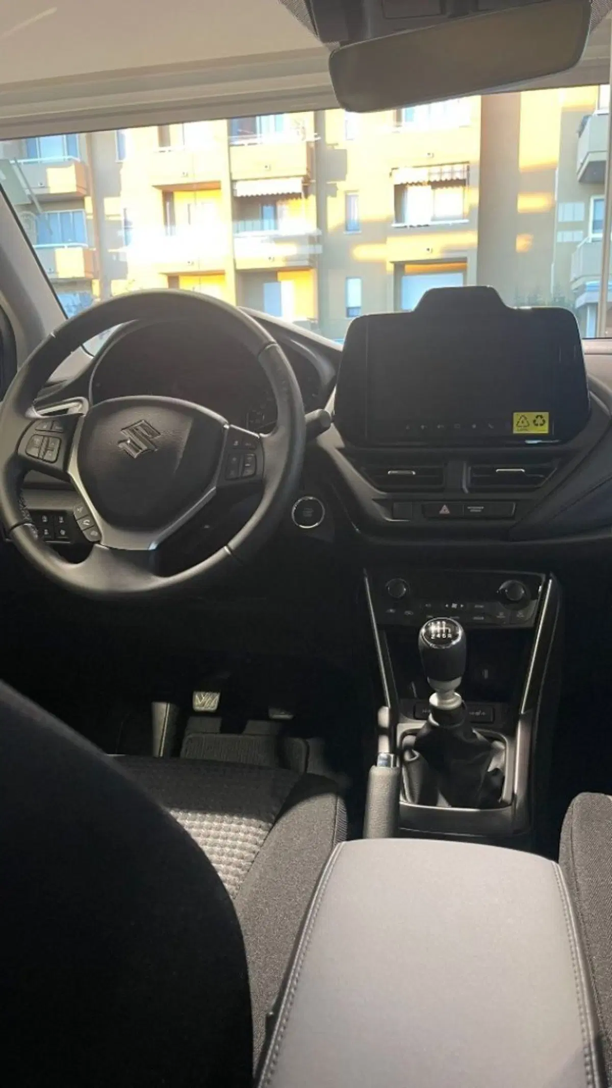 Suzuki S-Cross nuova a Novara (13)