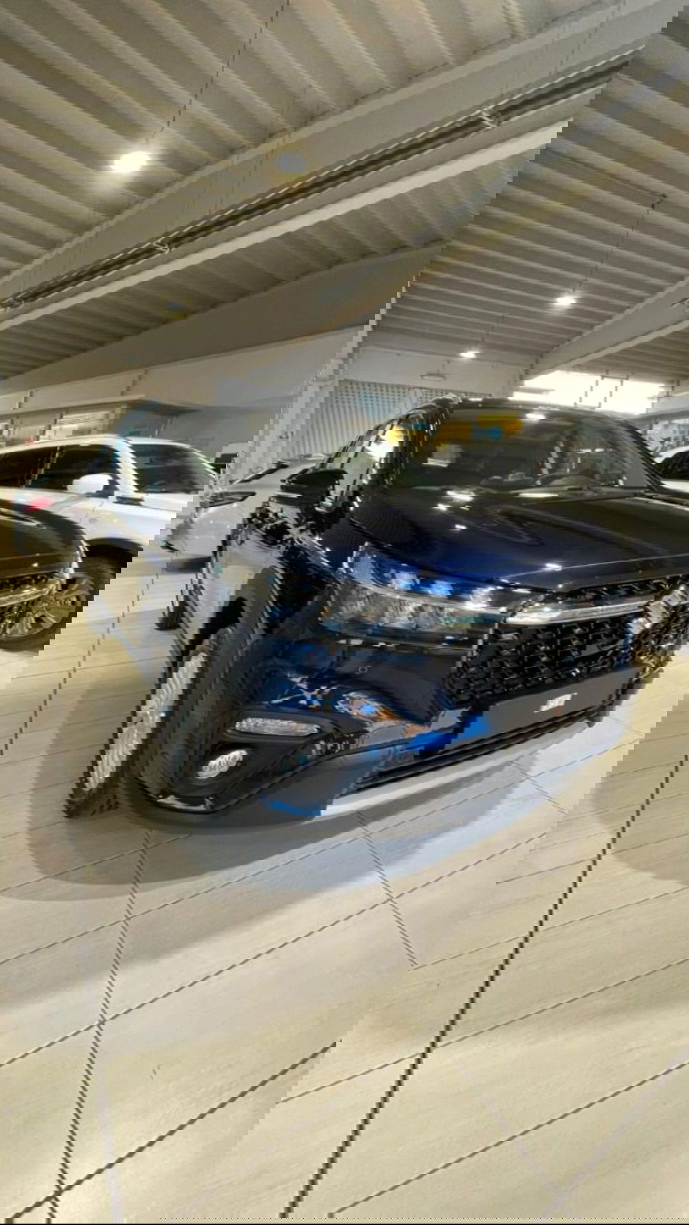 Suzuki S-Cross nuova a Novara (3)