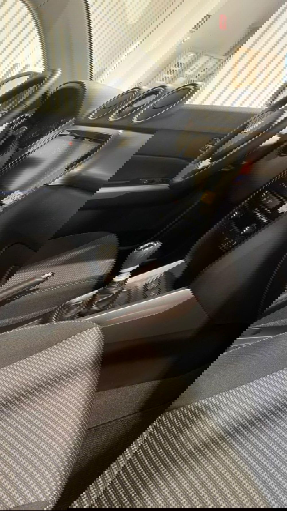 Suzuki Vitara nuova a Novara (11)