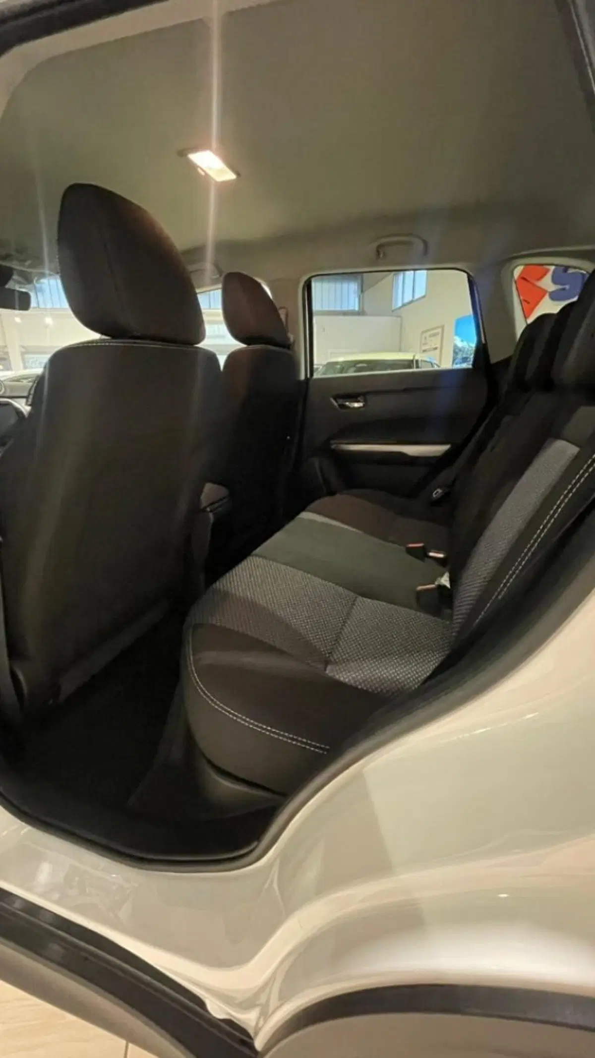 Suzuki Vitara nuova a Novara (14)