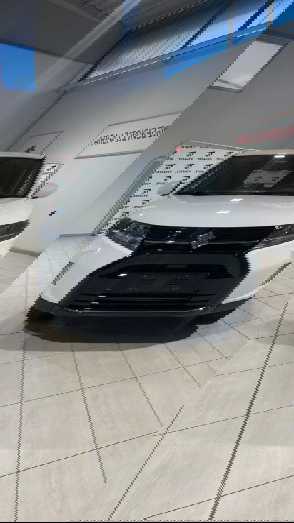 Suzuki Vitara nuova a Novara (3)