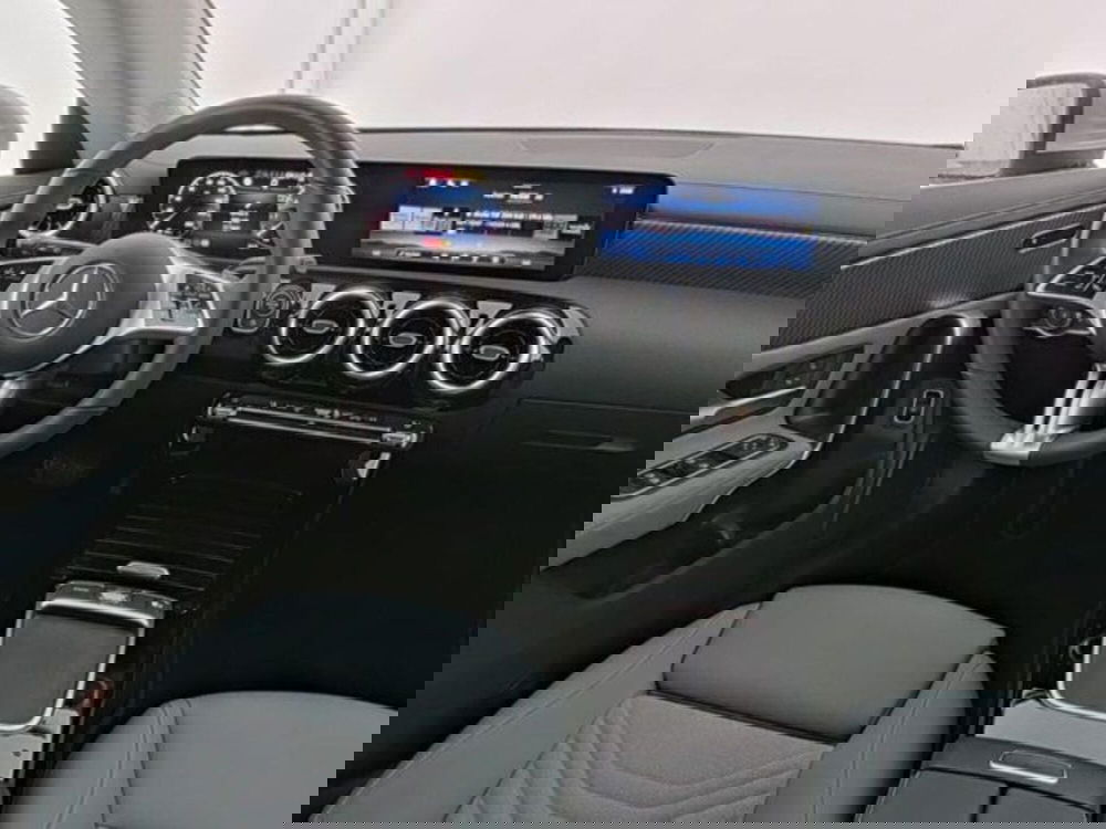 Mercedes-Benz CLA Shooting Brake usata a Novara (7)