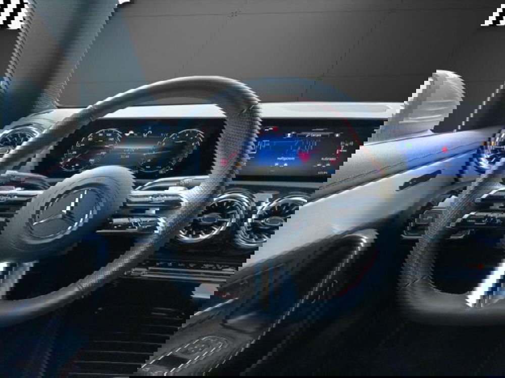 Mercedes-Benz CLA Shooting Brake usata a Novara (13)