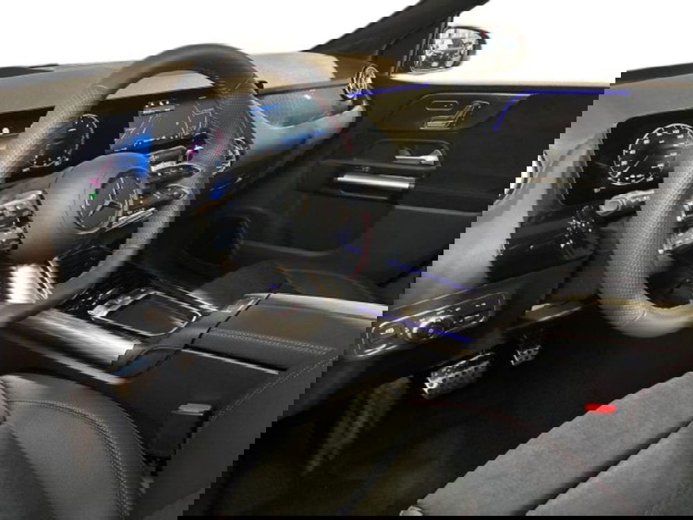 Mercedes-Benz Classe B nuova a Bologna (11)