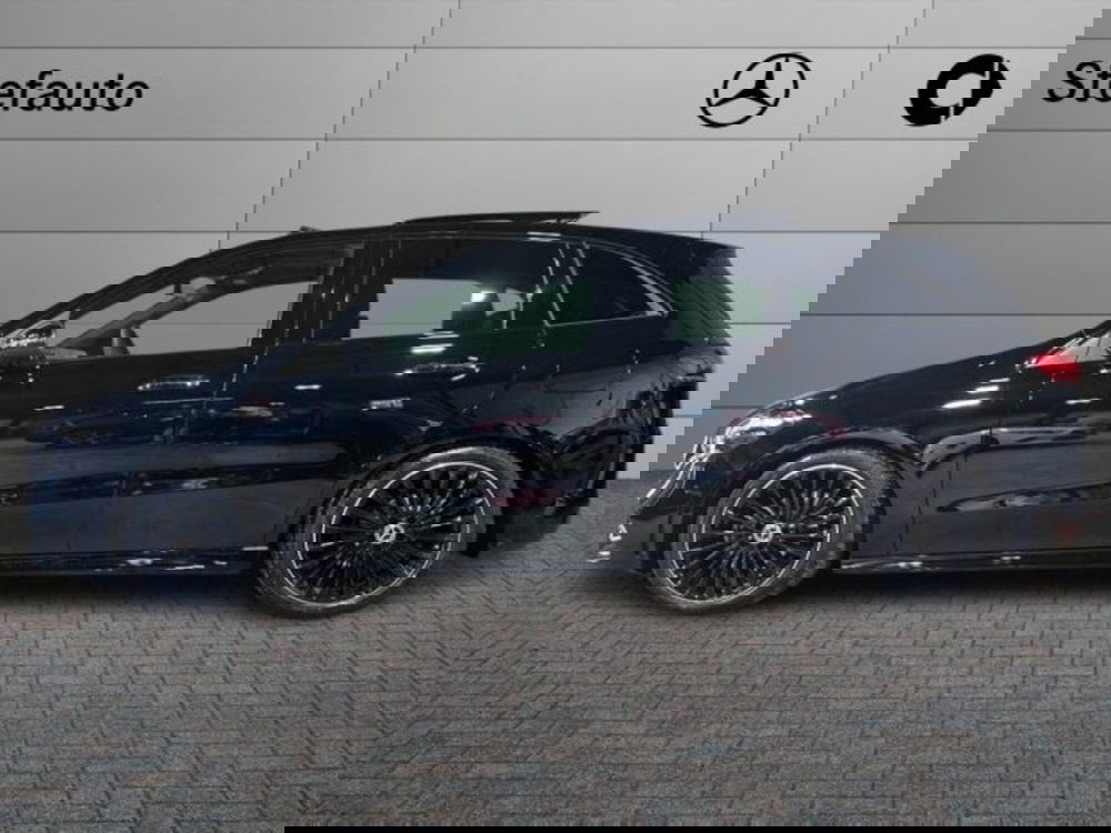 Mercedes-Benz Classe B nuova a Bologna (3)