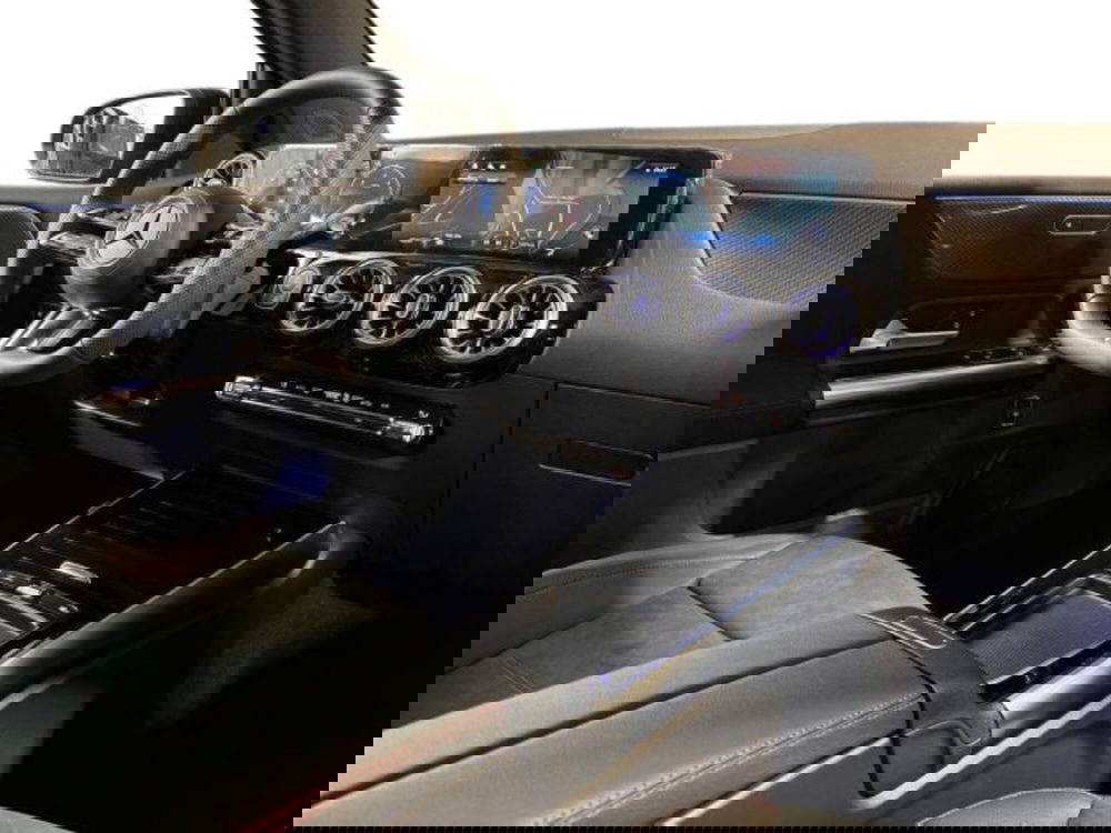 Mercedes-Benz Classe B nuova a Bologna (15)