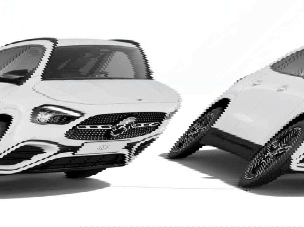 Mercedes-Benz GLA SUV nuova a Verona