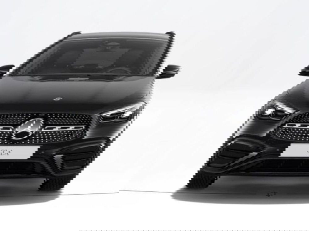 Mercedes-Benz GLA SUV nuova a Verona (3)