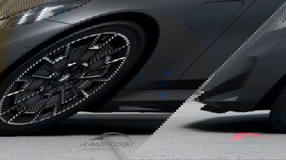 BMW Serie 5 Touring nuova a Perugia (8)