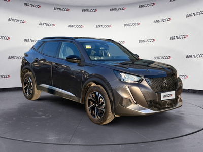 Peugeot 2008 PureTech 100 S&amp;S Allure Pack del 2023 usata a Verona