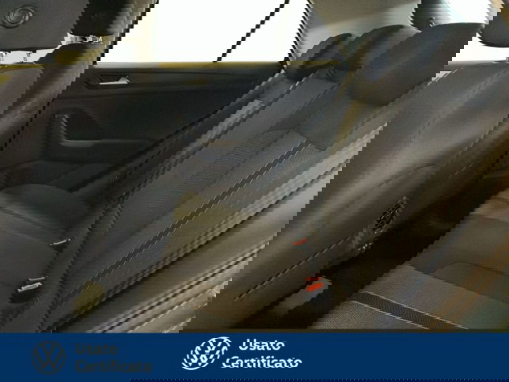 Volkswagen T-Roc usata a Vicenza (12)