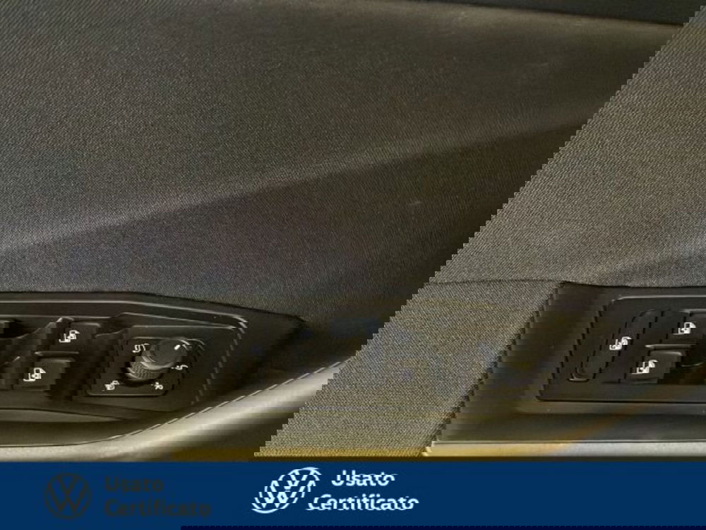 Volkswagen T-Roc usata a Vicenza (17)
