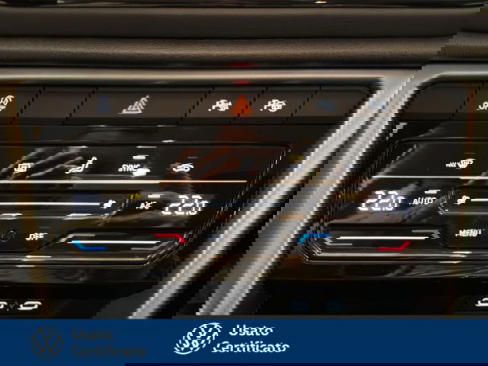 Volkswagen T-Roc usata a Vicenza (13)