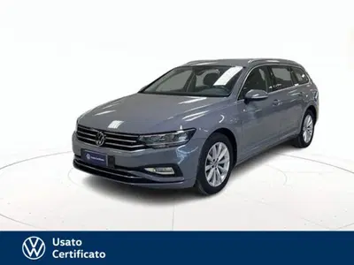 Volkswagen Passat Variant 2.0 TDI DSG Business BlueMotion Tech del 2022 usata a Arzignano