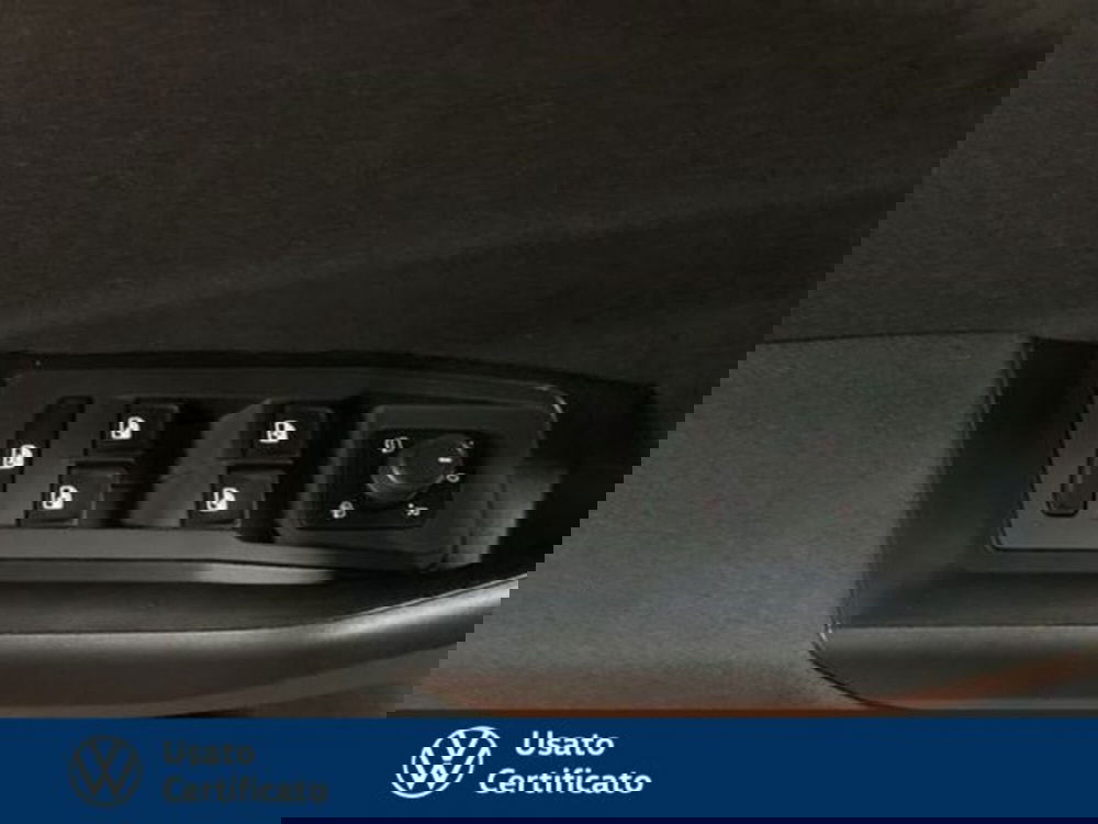 Volkswagen T-Roc usata a Vicenza (17)