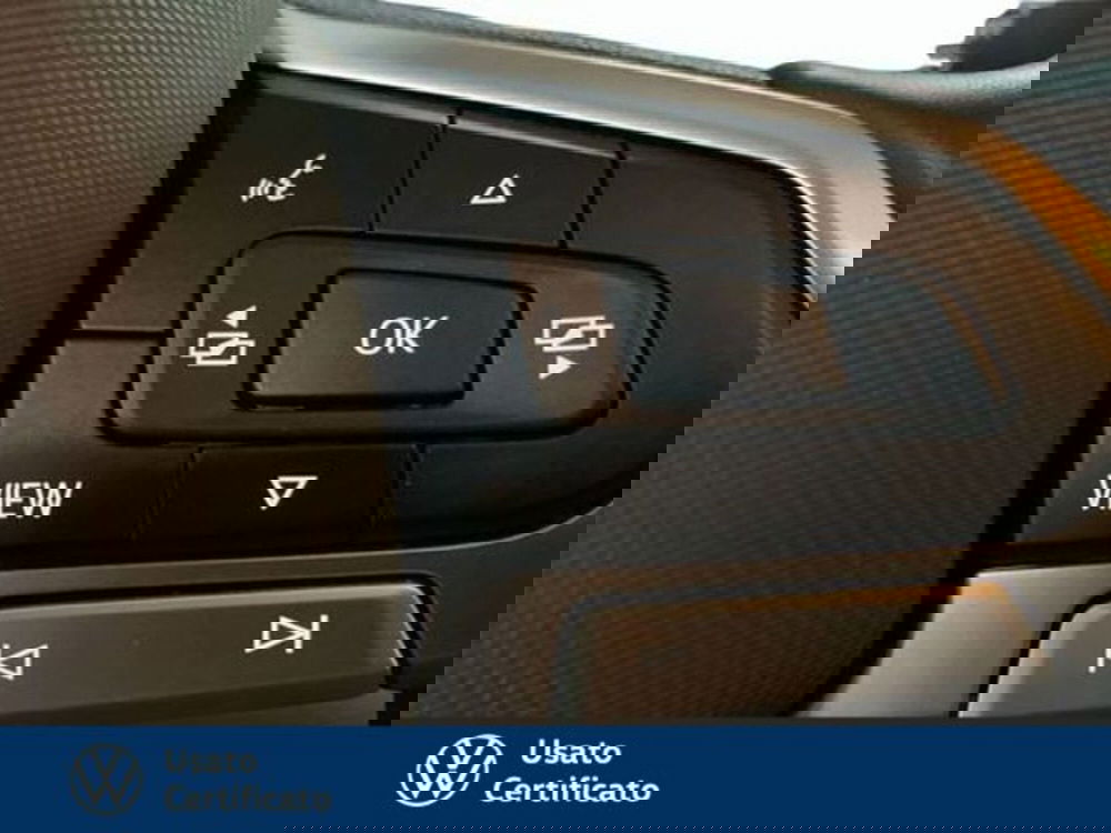 Volkswagen T-Roc usata a Vicenza (9)