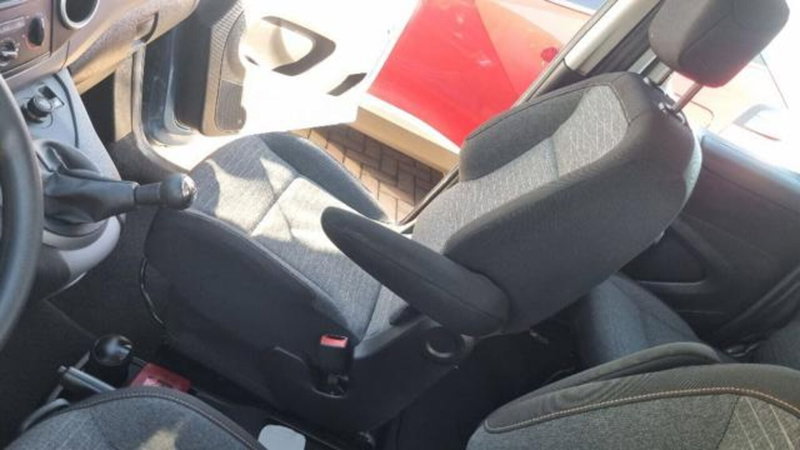 Citroen Berlingo usata a Savona (10)