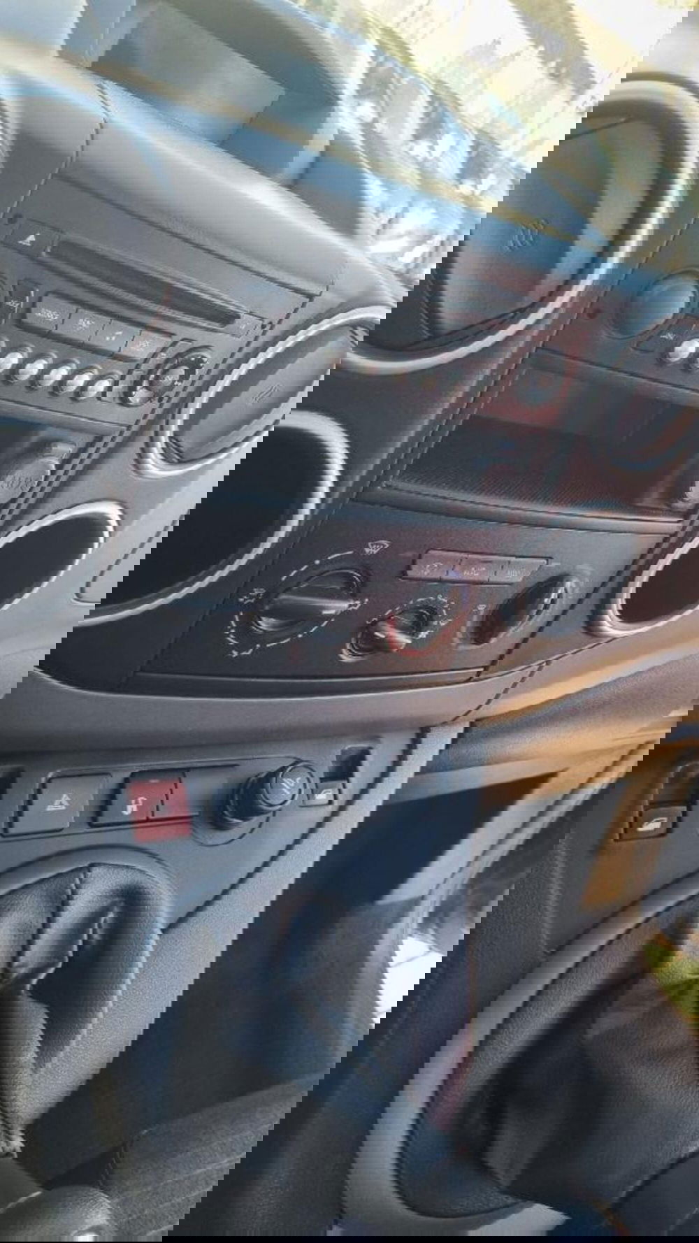 Citroen Berlingo usata a Savona (12)