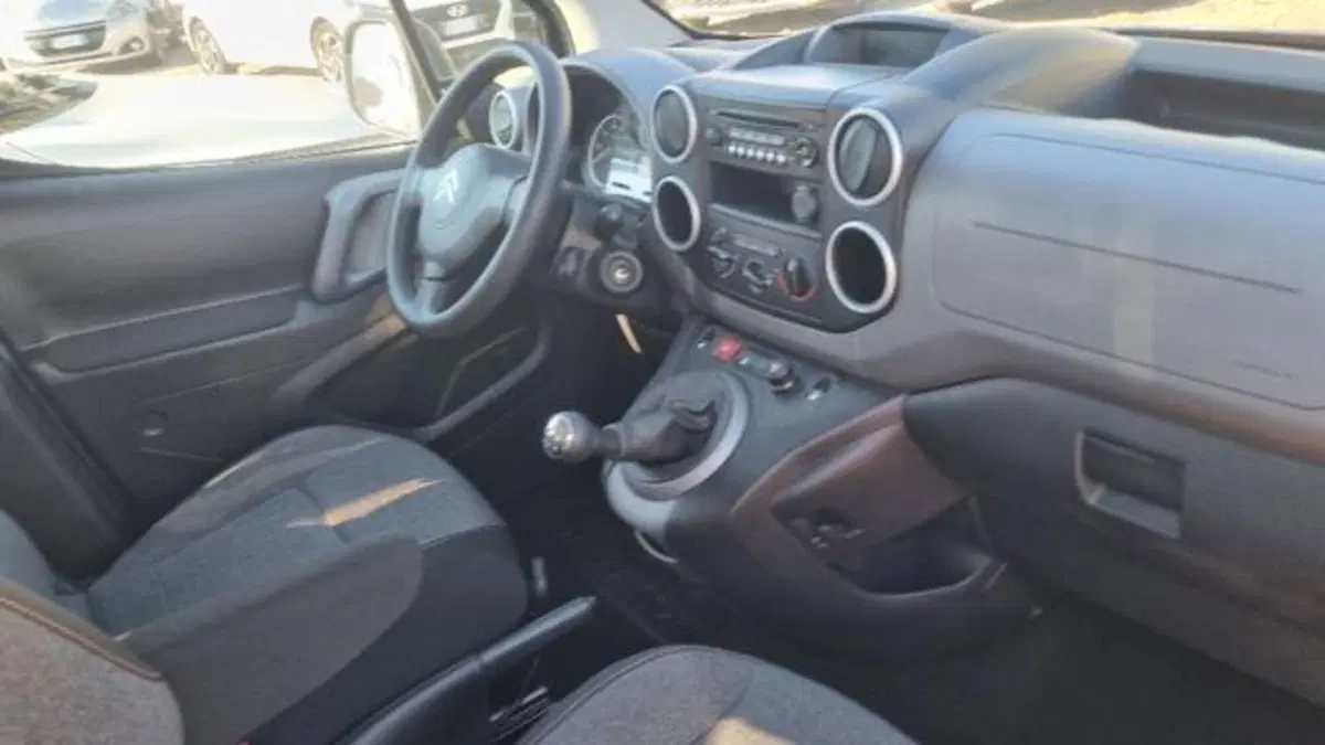 Citroen Berlingo usata a Savona (17)