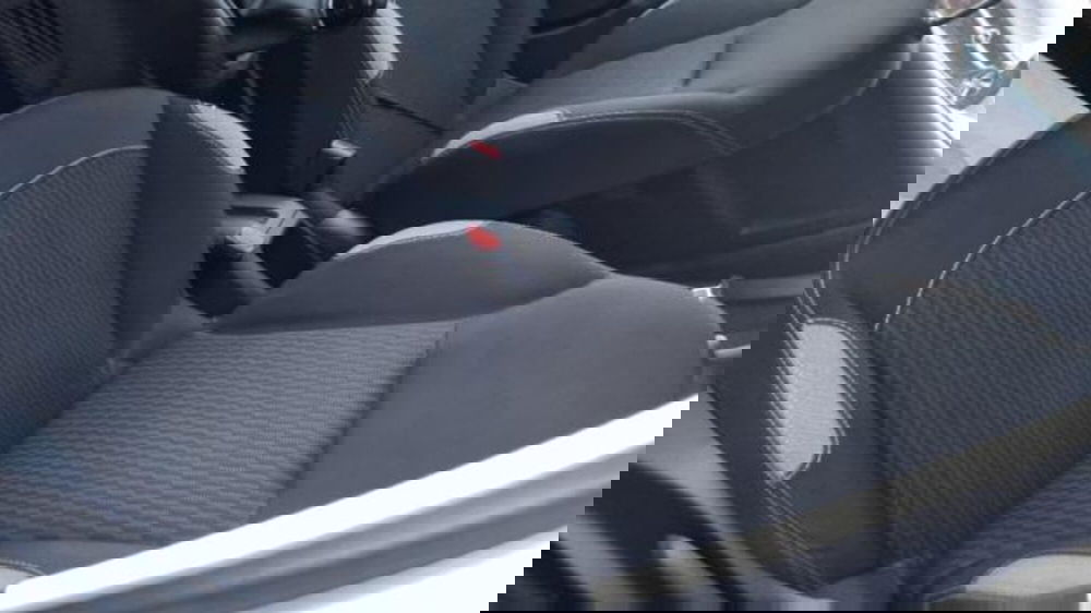 Peugeot 208 usata a Savona (11)