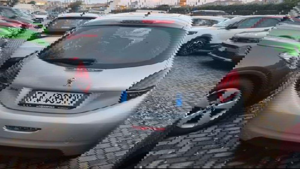 Peugeot 208 usata a Savona (19)