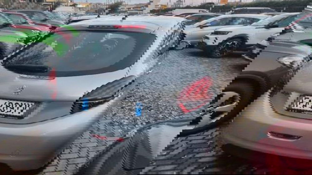 Peugeot 208 usata a Savona (20)