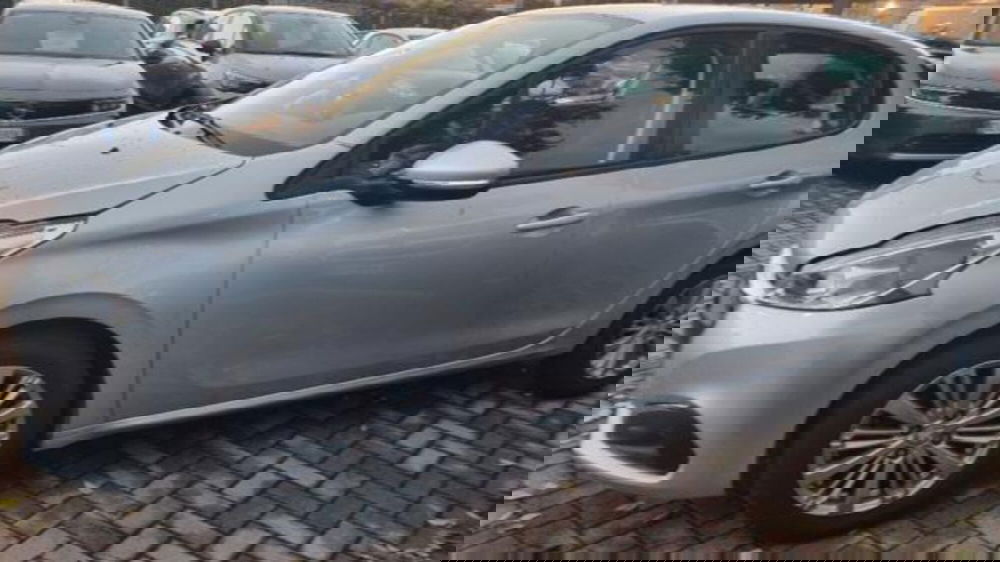 Peugeot 208 usata a Savona (4)