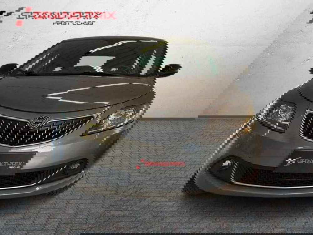 Lancia Ypsilon usata a Bologna (5)