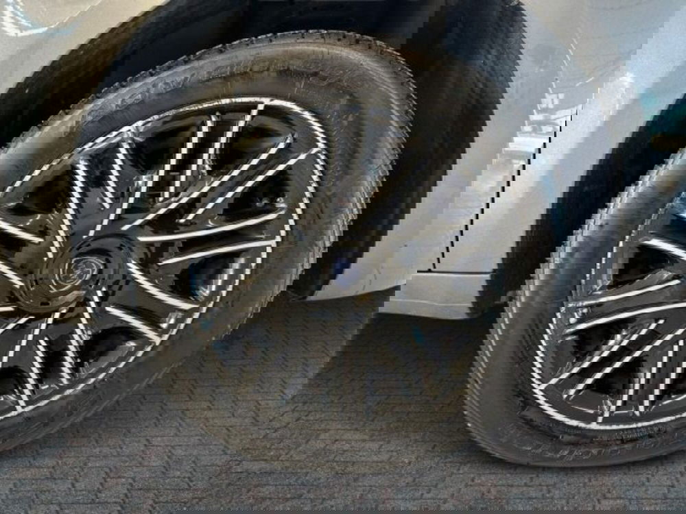 Lancia Ypsilon usata a Bologna (9)