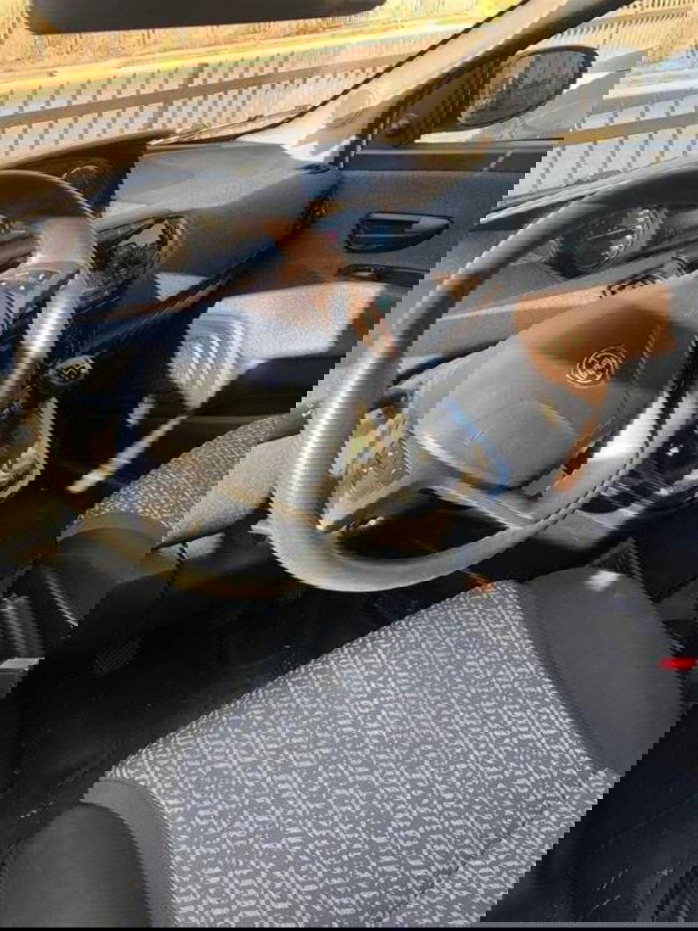 Lancia Ypsilon usata a Bologna (3)