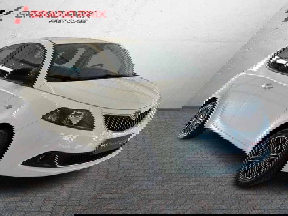 Lancia Ypsilon usata a Bologna