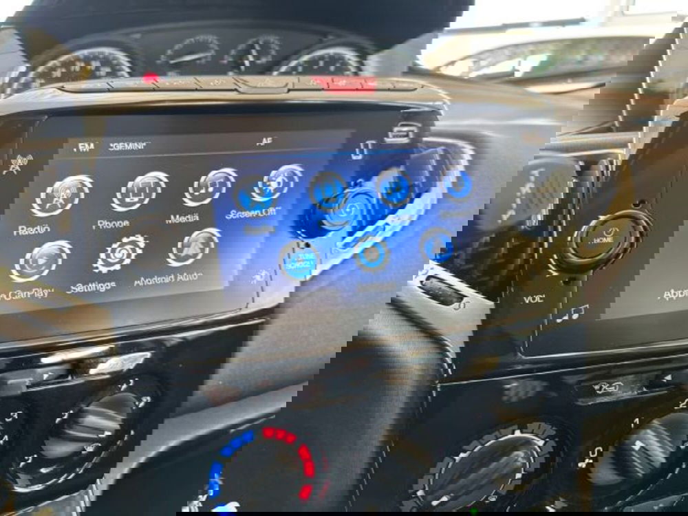 Lancia Ypsilon usata a Bologna (17)