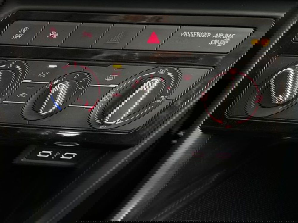 Volkswagen T-Cross usata a Bologna (18)