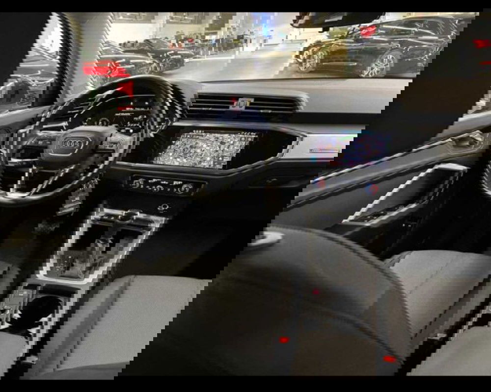 Audi Q3 Sportback usata a Bologna (11)