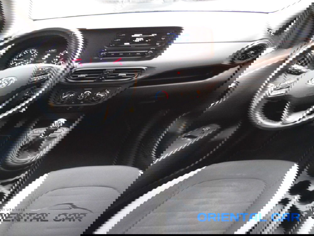 Hyundai i10 usata a La Spezia (12)