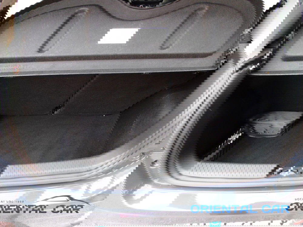 Hyundai i10 usata a La Spezia (15)