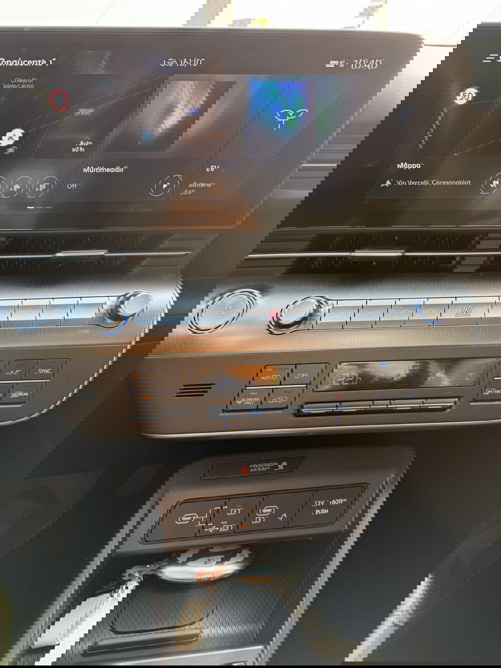 Hyundai Kona usata a Vercelli (12)