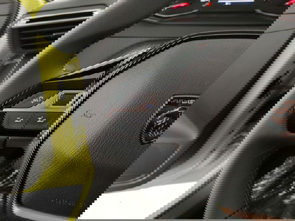 Peugeot 208 nuova a Caserta (20)