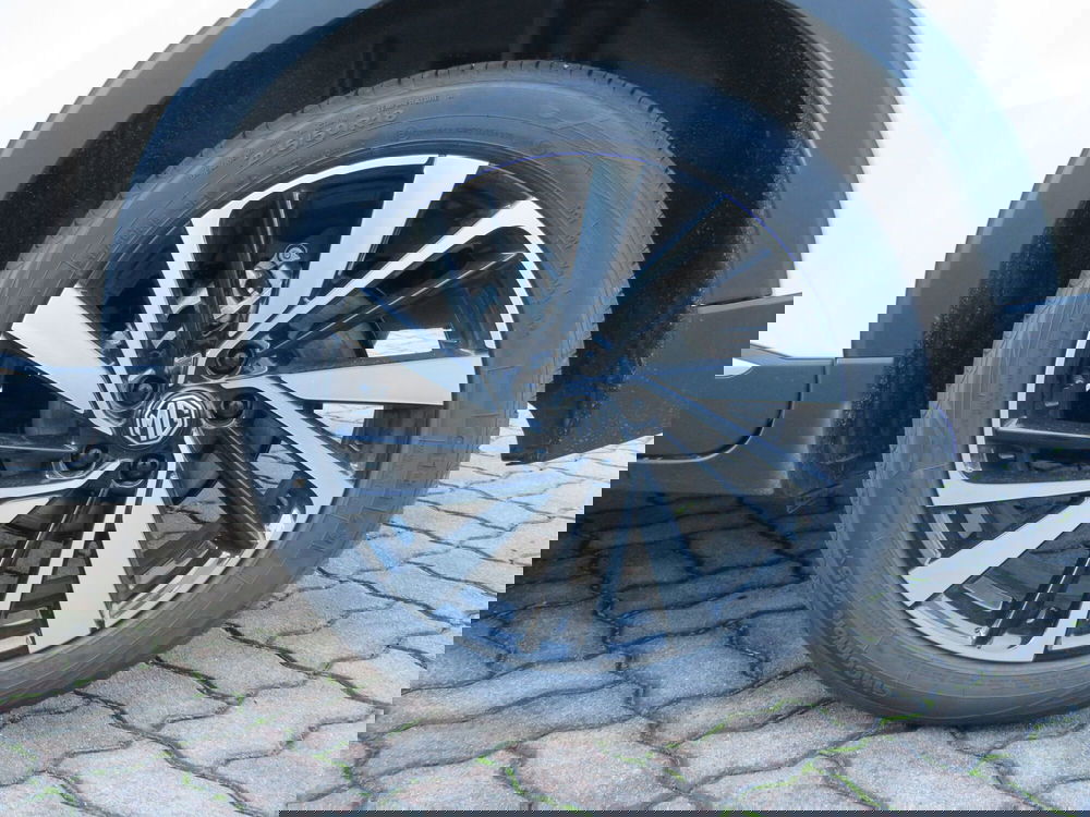 Mg ZS nuova a Monza e Brianza (6)