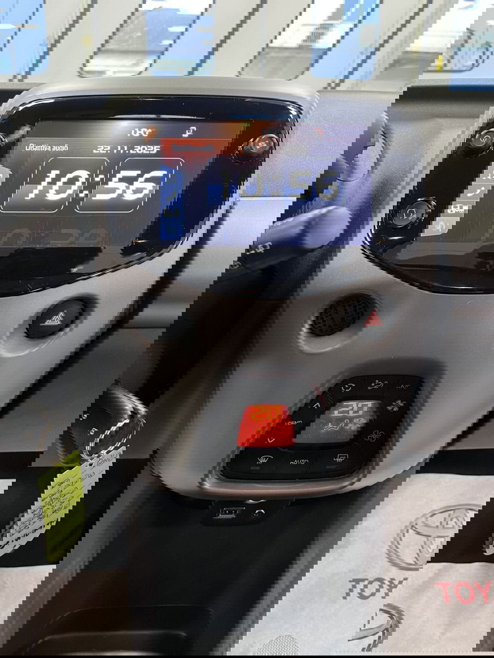 Toyota Aygo usata a Prato (13)