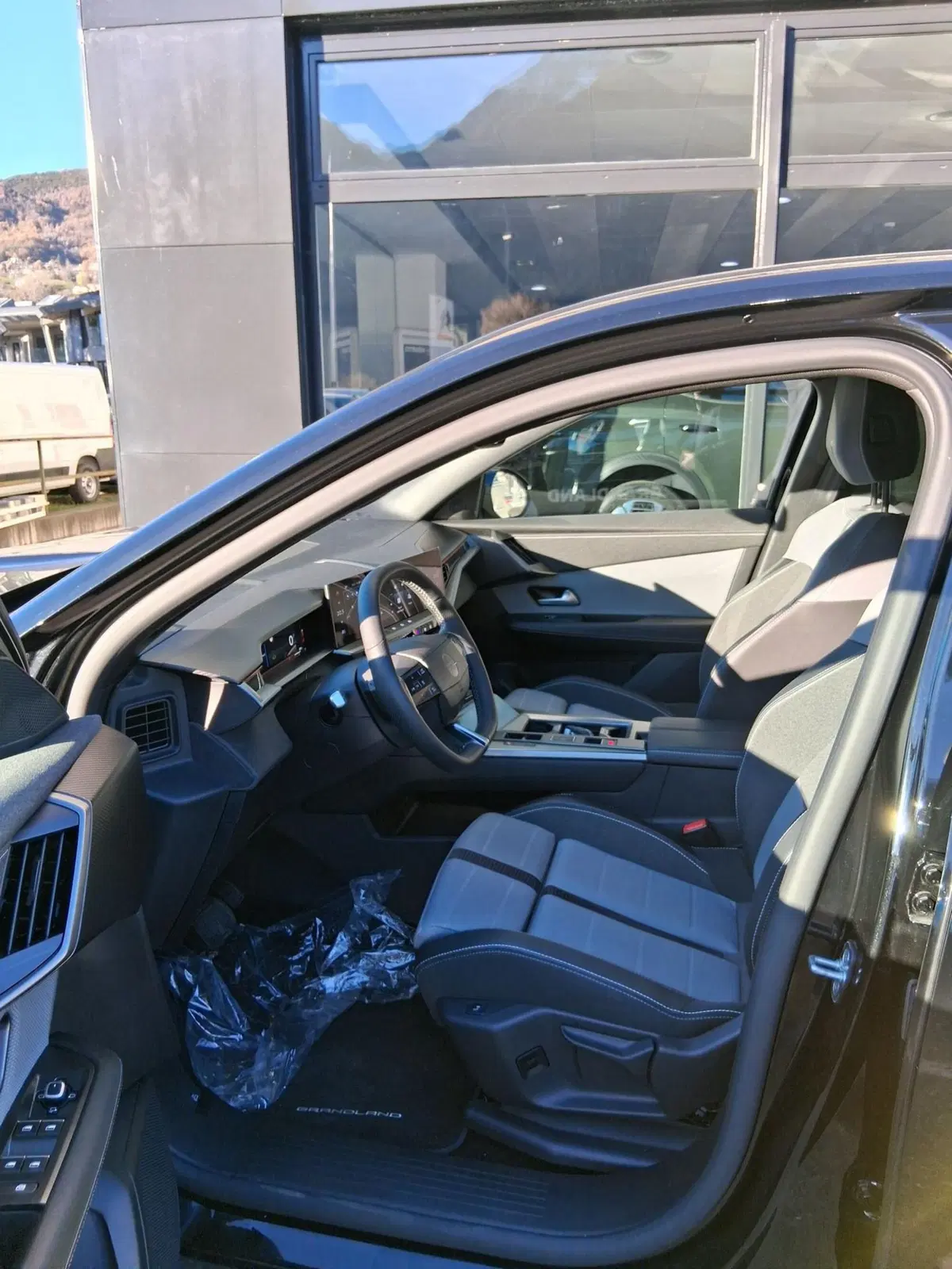 Opel Grandland usata a Aosta (10)