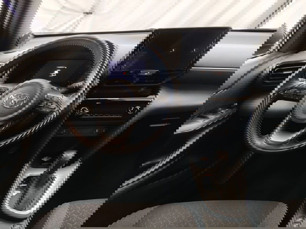 Toyota Yaris Cross usata a Frosinone (10)