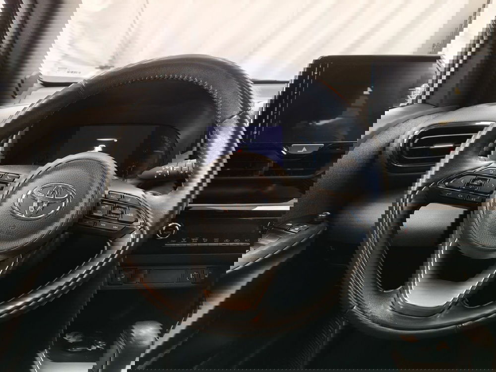 Toyota Yaris Cross usata a Frosinone (11)